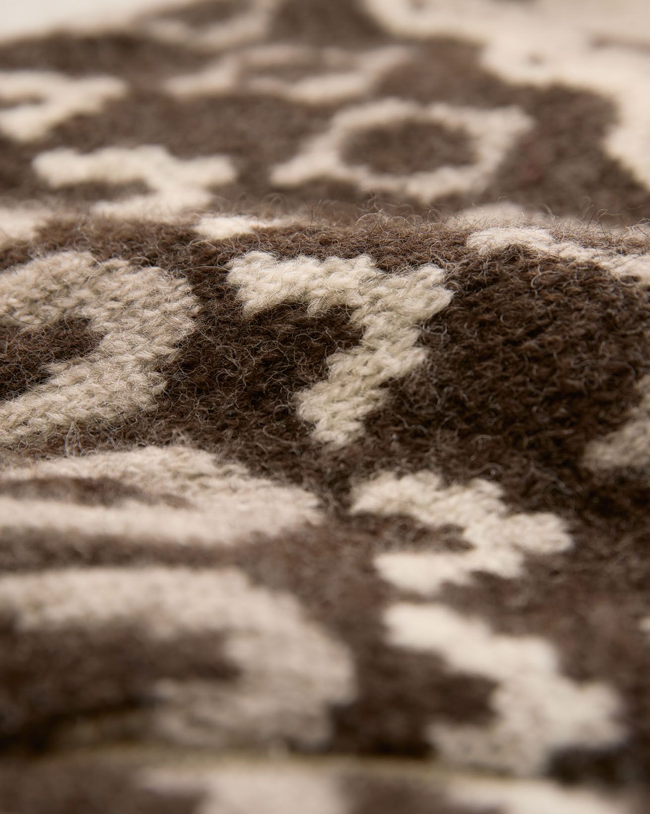 8946_British_Wool_Chevron_Yoke_Cardigan_Oatmeal_Detail_2_WEB.jpg