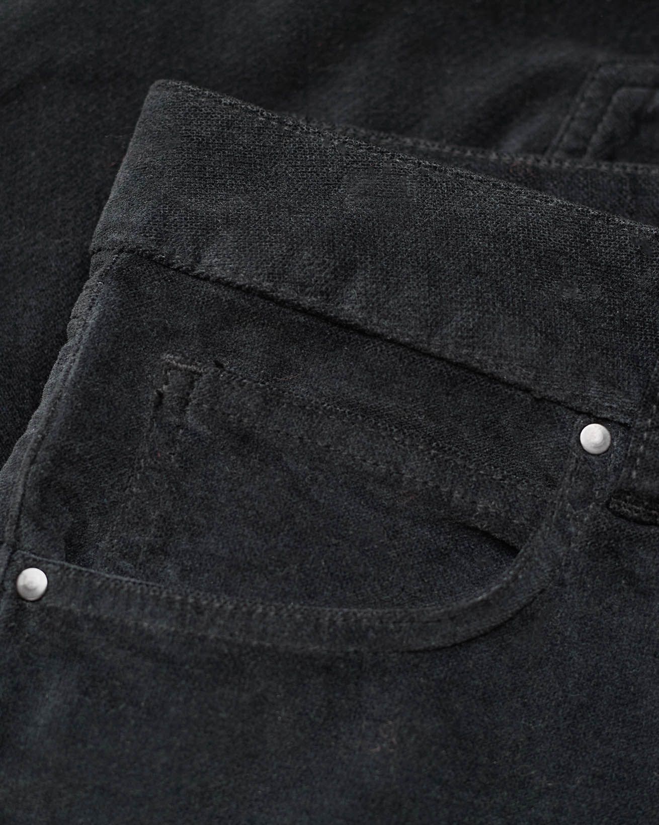 8963_Slim_Straight_Leg_Trousers_Charcoal_Detail_1_WEB.jpg