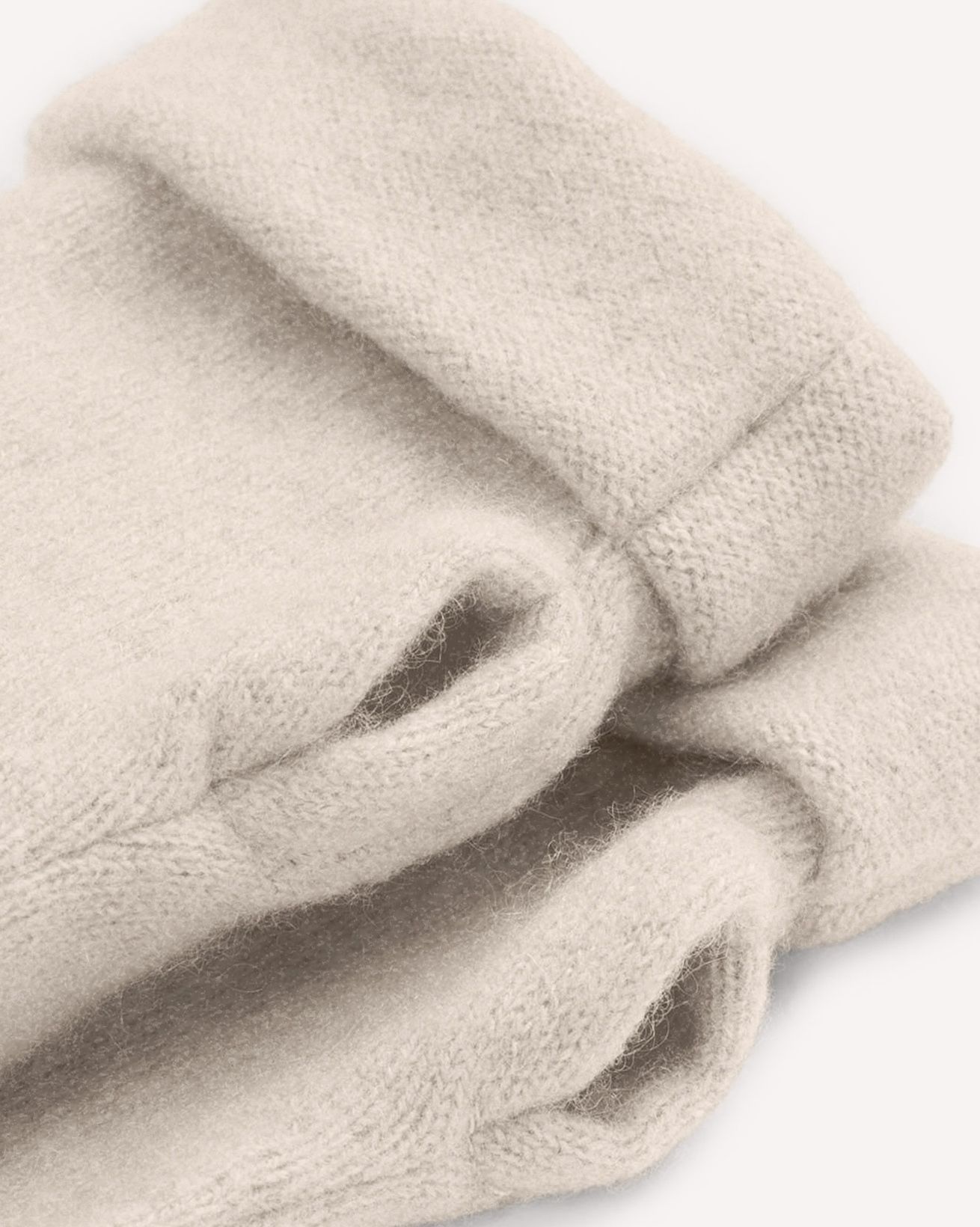 Neutral___Close_Up_4_WEB.jpg