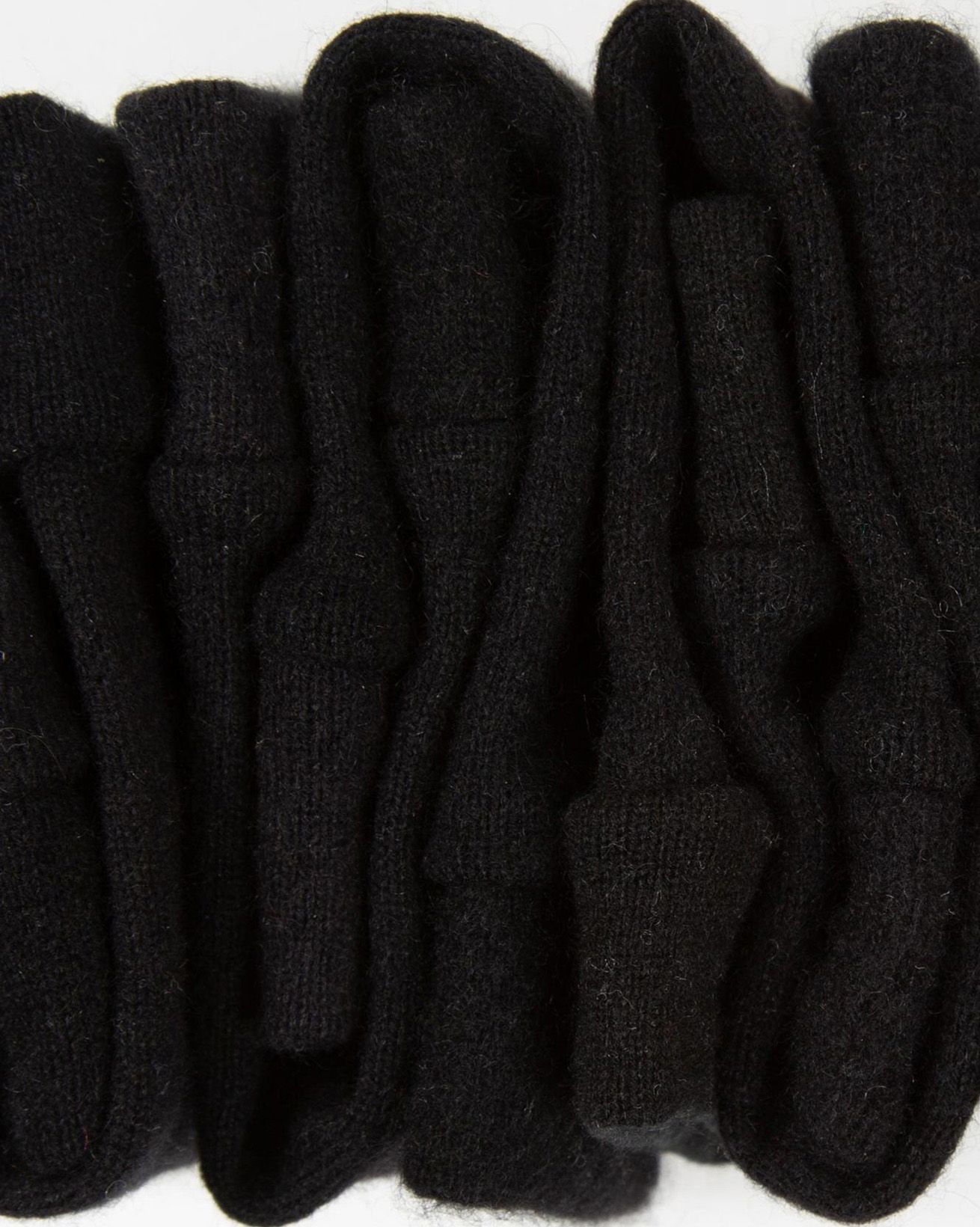 Wrist_Warmers___Black_4_WEB.jpg