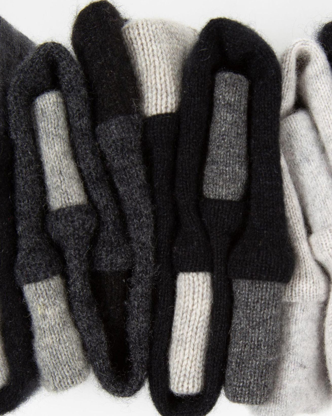 Wrist_Warmers___Grey_Mix_2_WEB.jpg