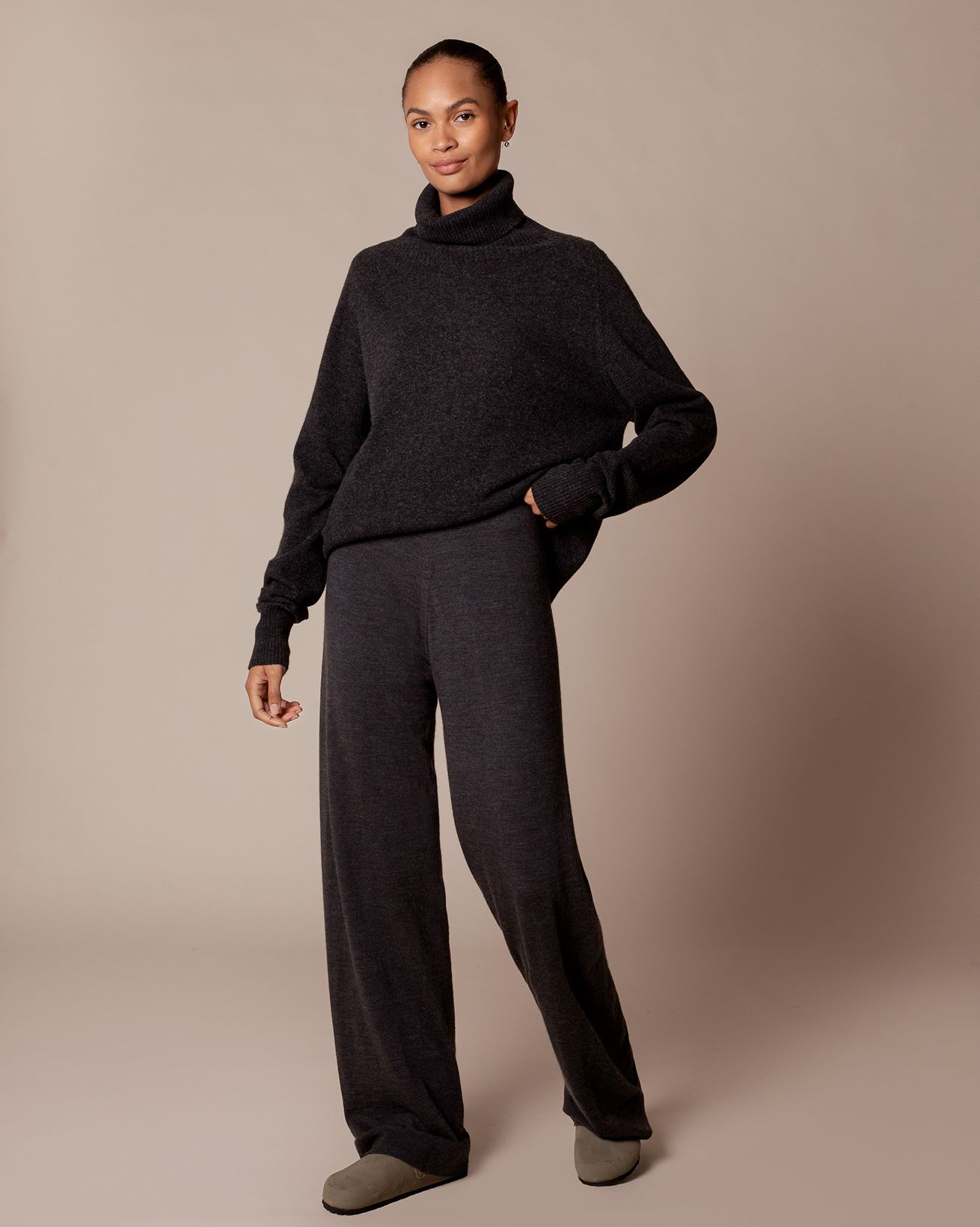 7432_Wide_Leg_Merino_Lounge_Pants_Charcoal-37_WEB.jpg