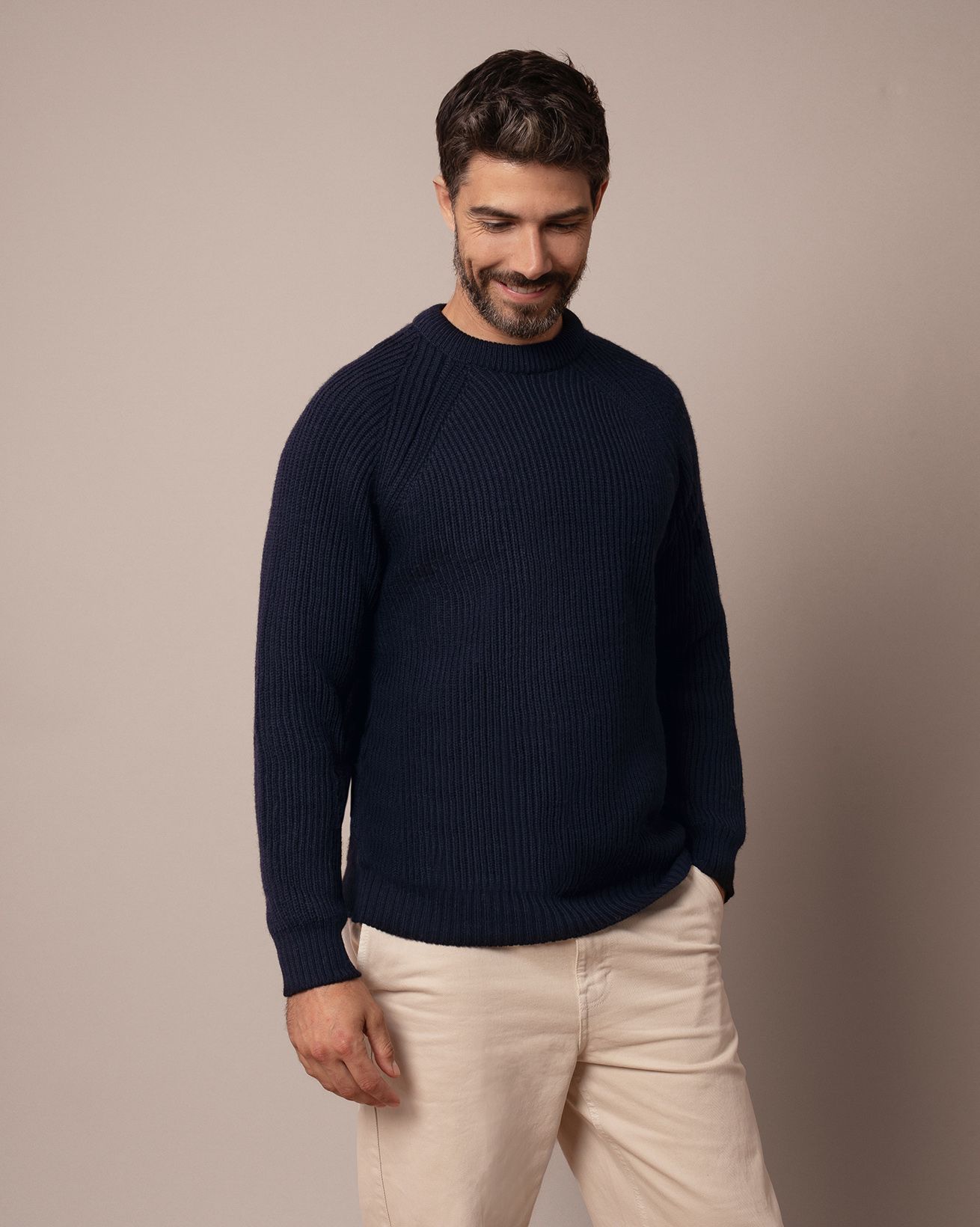 Gerippter Herrenpullover mit halblangem Reißverschluss