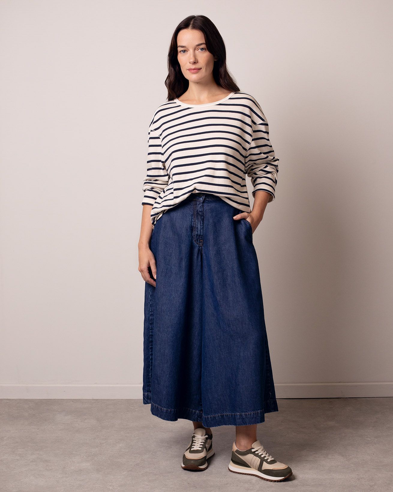 Button Back Heavyweight Top