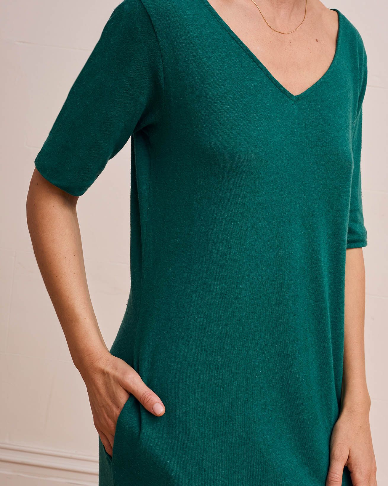 8414_Linen_Cotton_V-Neck_Dress_Teal_1394_WEB.jpg
