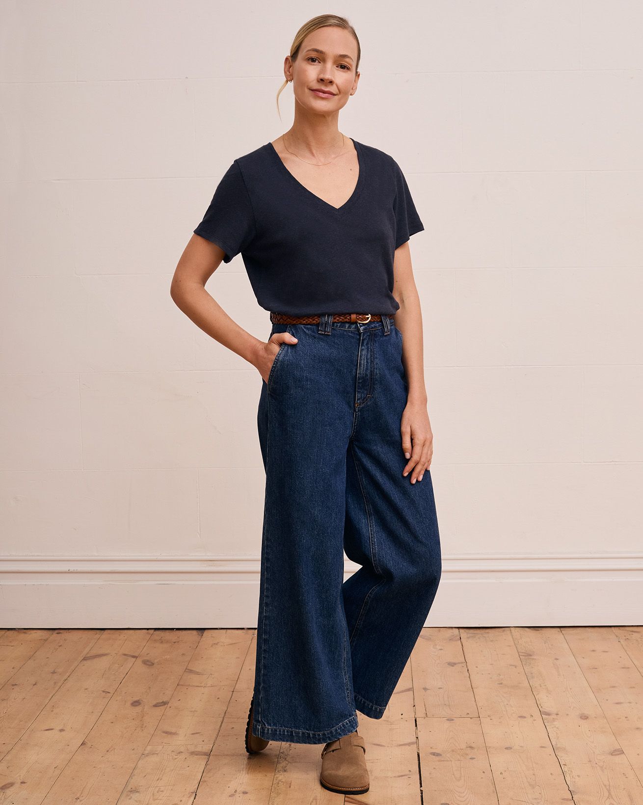 Verkürzte Hose mit weitem Bein