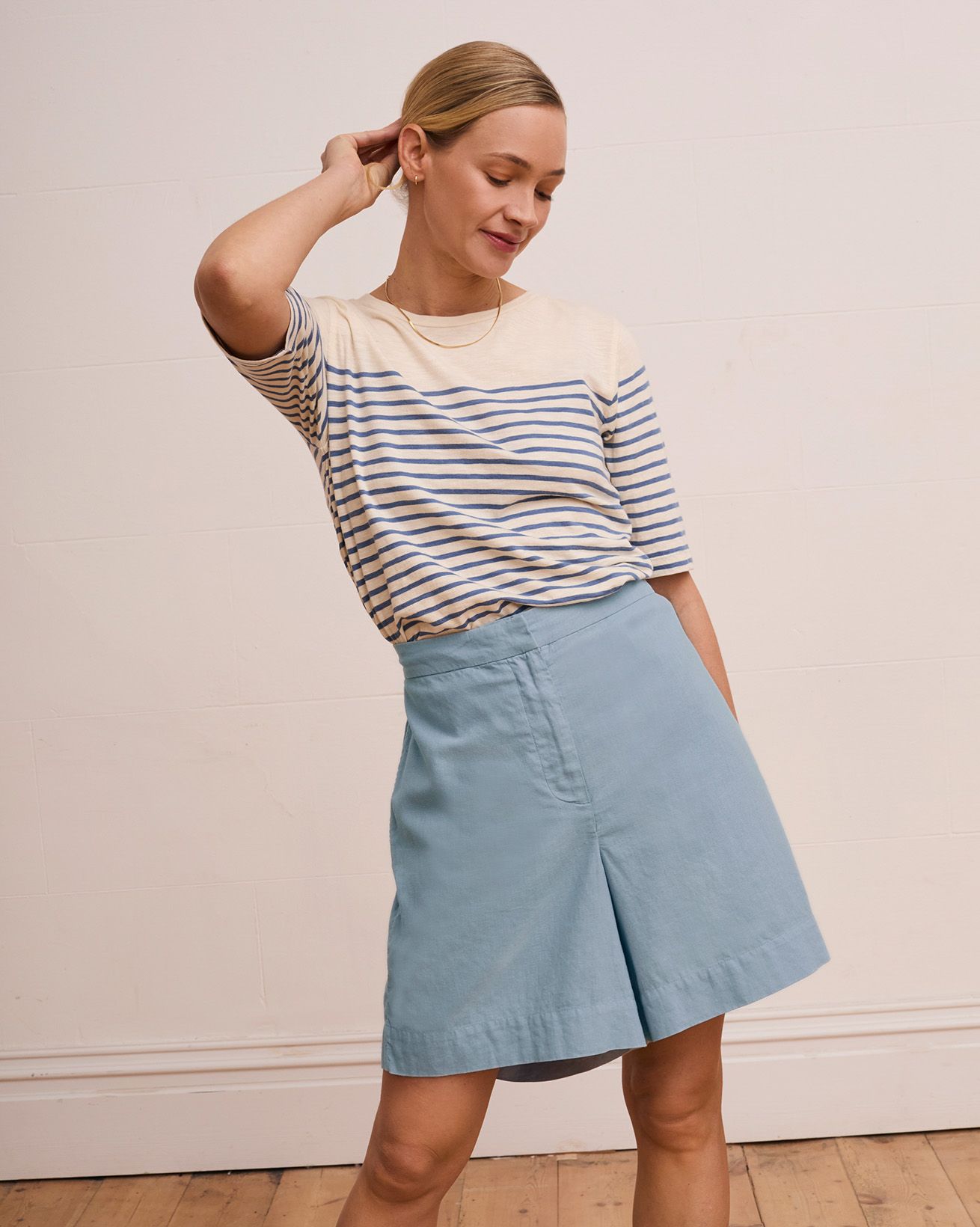 Linen Blend Summer City Shorts