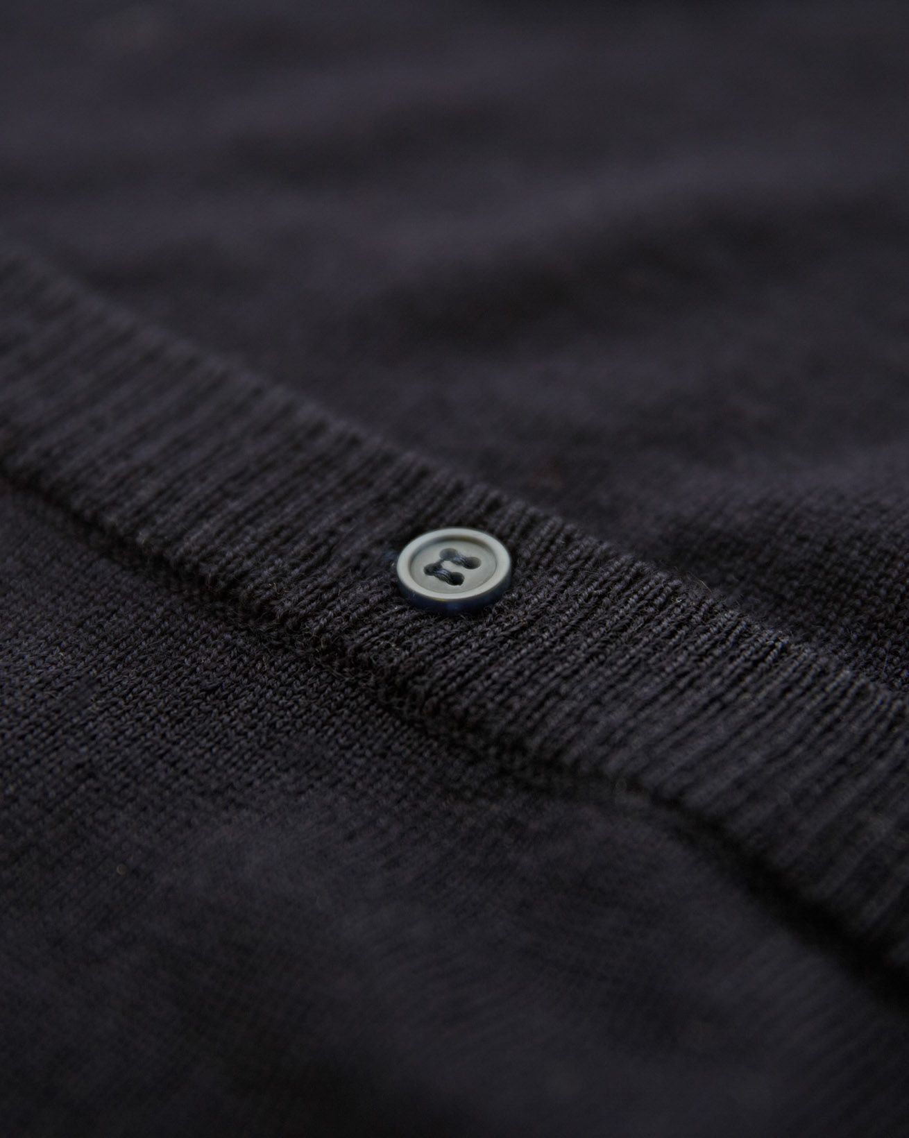 8815_Fine_Knit_Merino_Cardigan_Navy_Detail_1_WEB.jpg