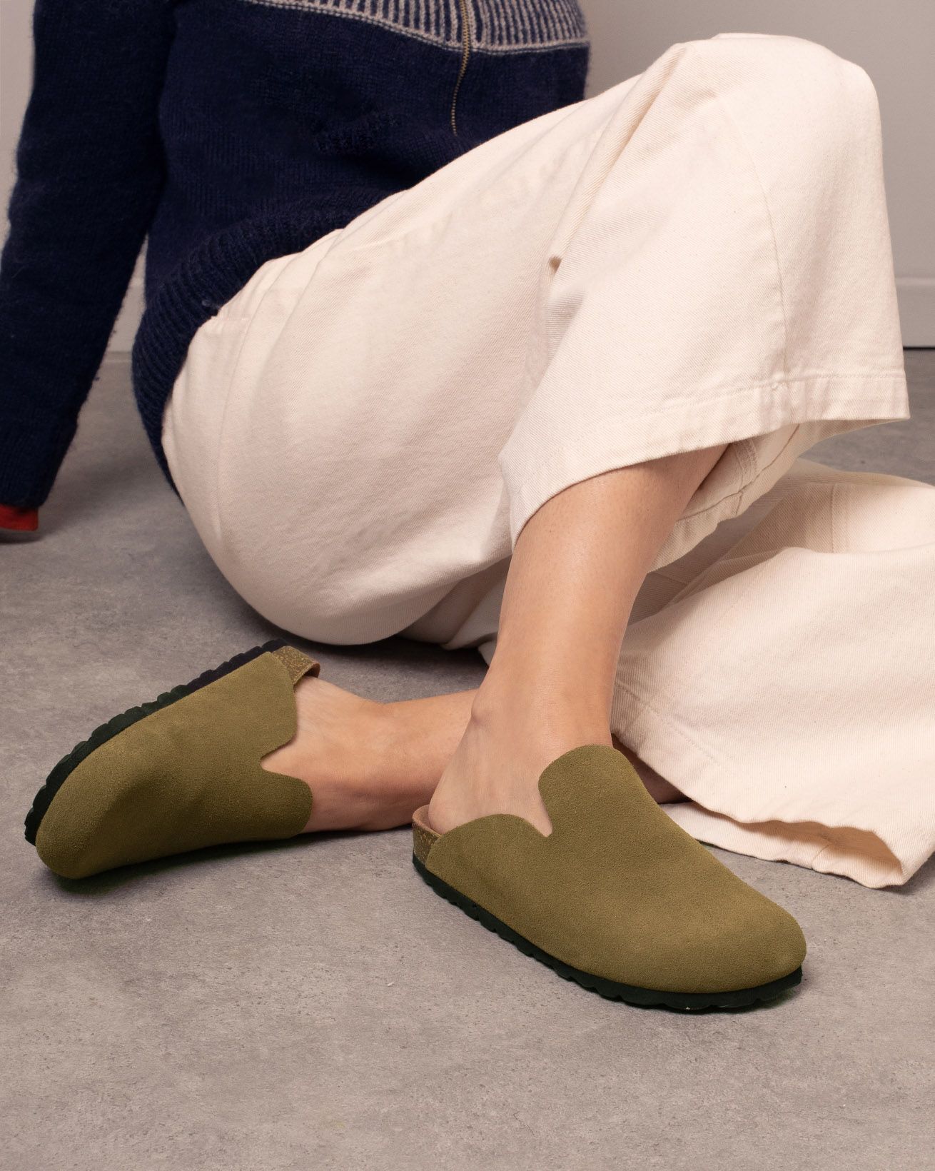 Suede Minimal Clogs