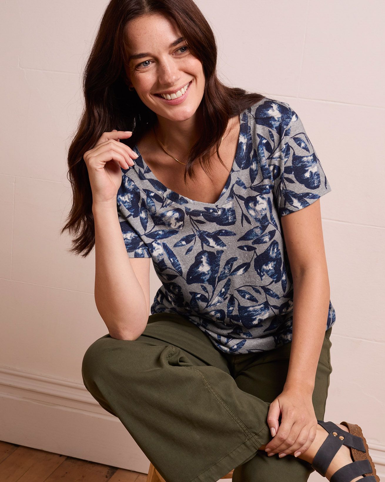 Linen Blend V Neck T Shirt