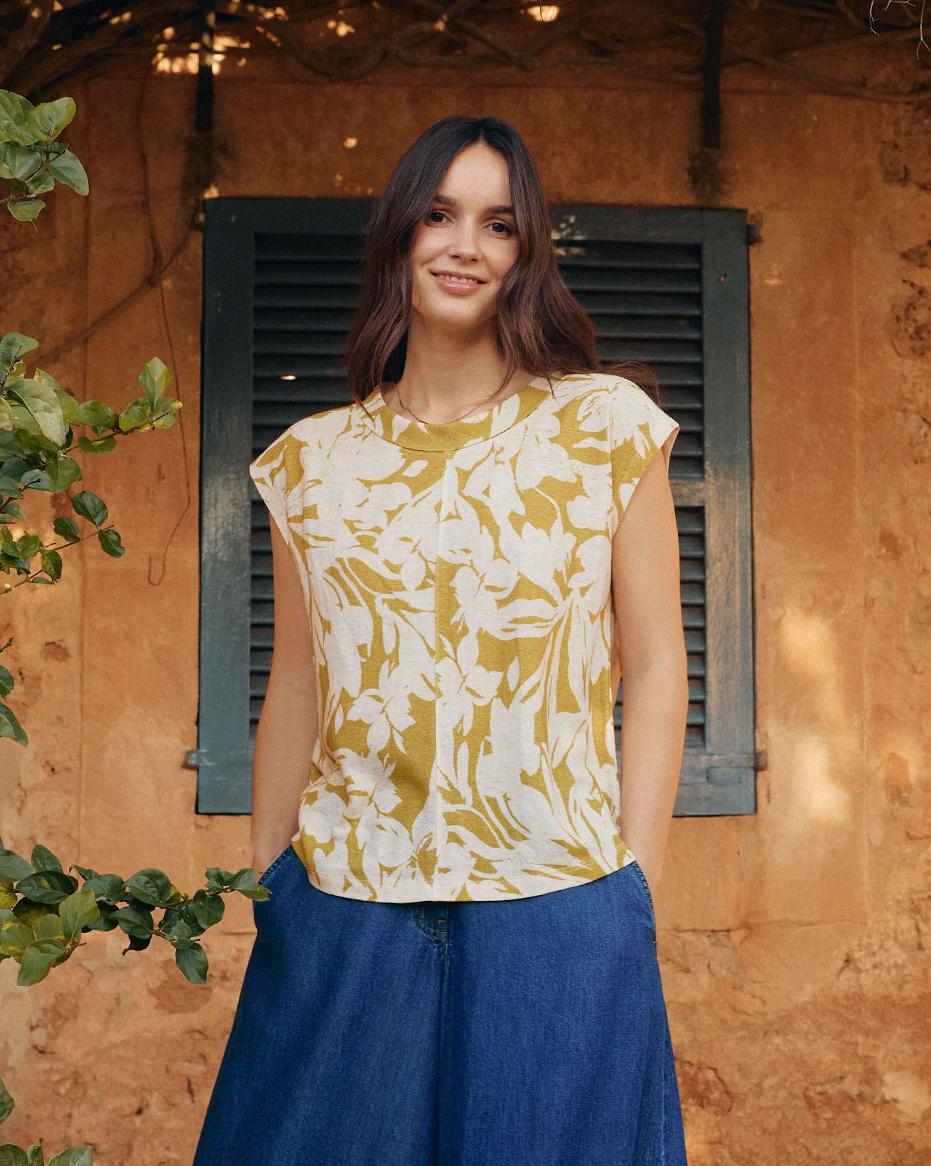 Linen Blend Folded Collar Top