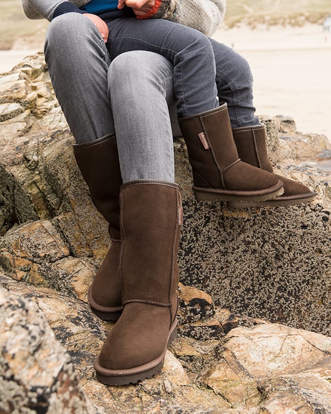 Classic Sheepskin Boots - Calf Height