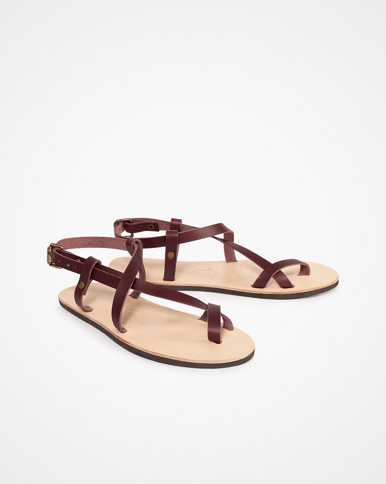 7704_celtic-toe-ring-crossover-sandal_sloeberry_pair.jpg