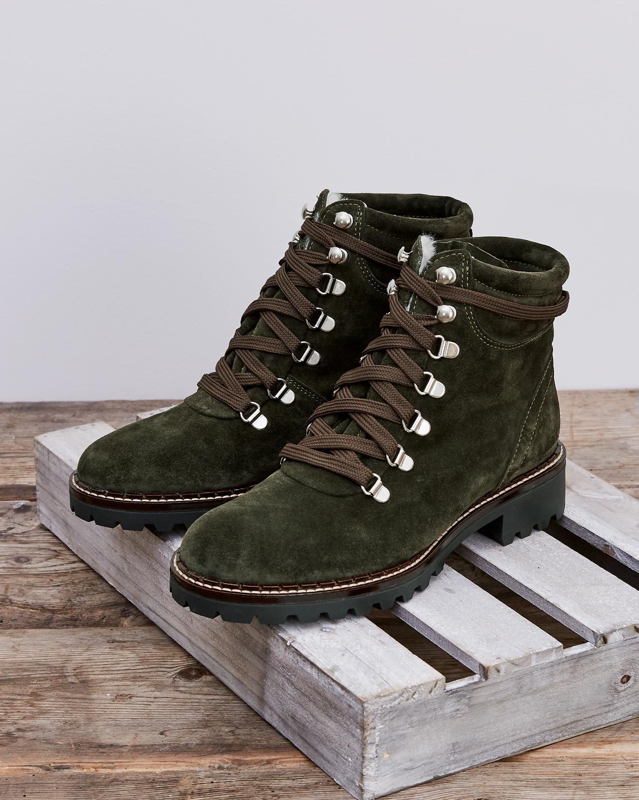 7621_hiker-boot_olive_0602.jpg