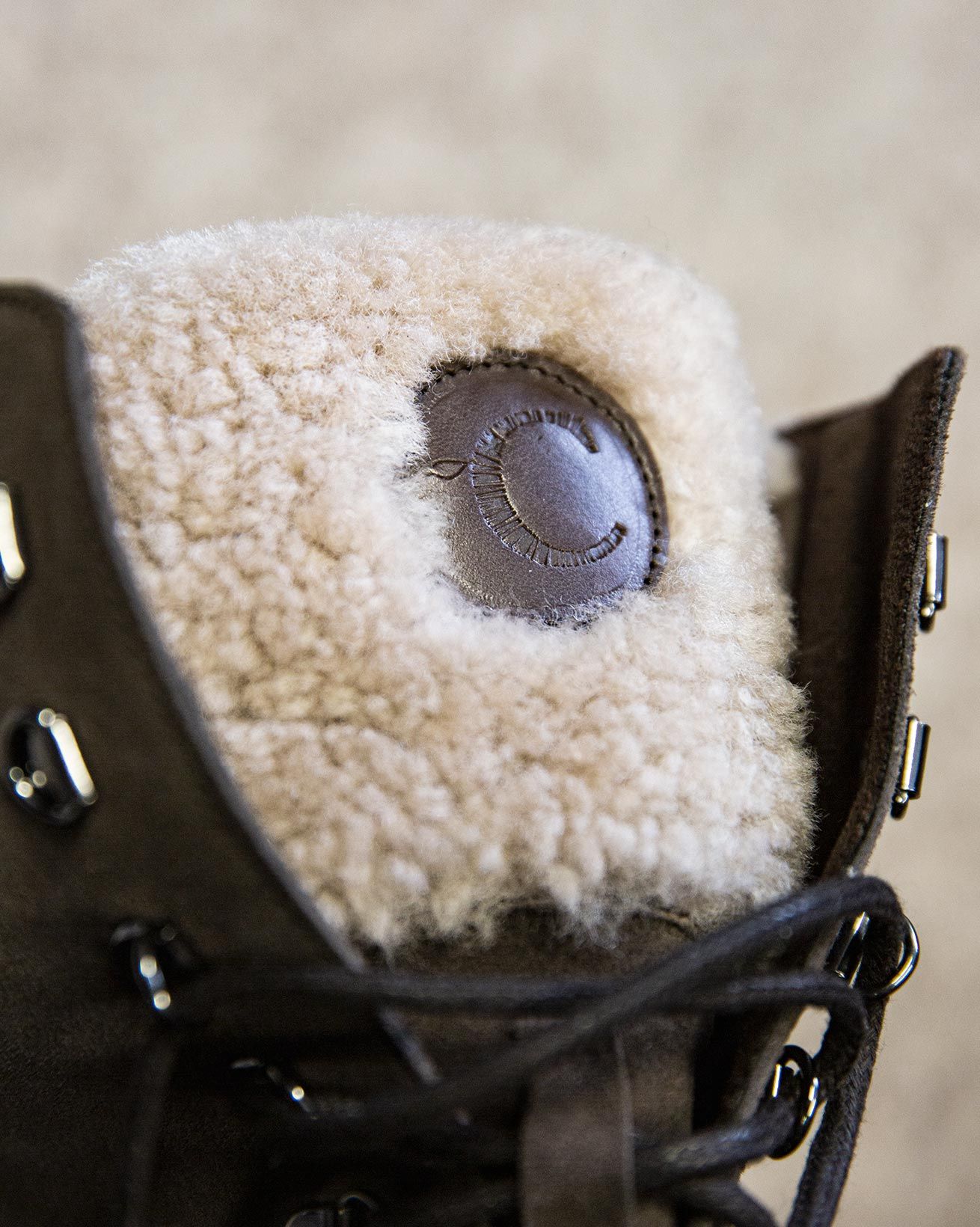 8707_icon-wilderness-boots_close-up-lfs.jpg
