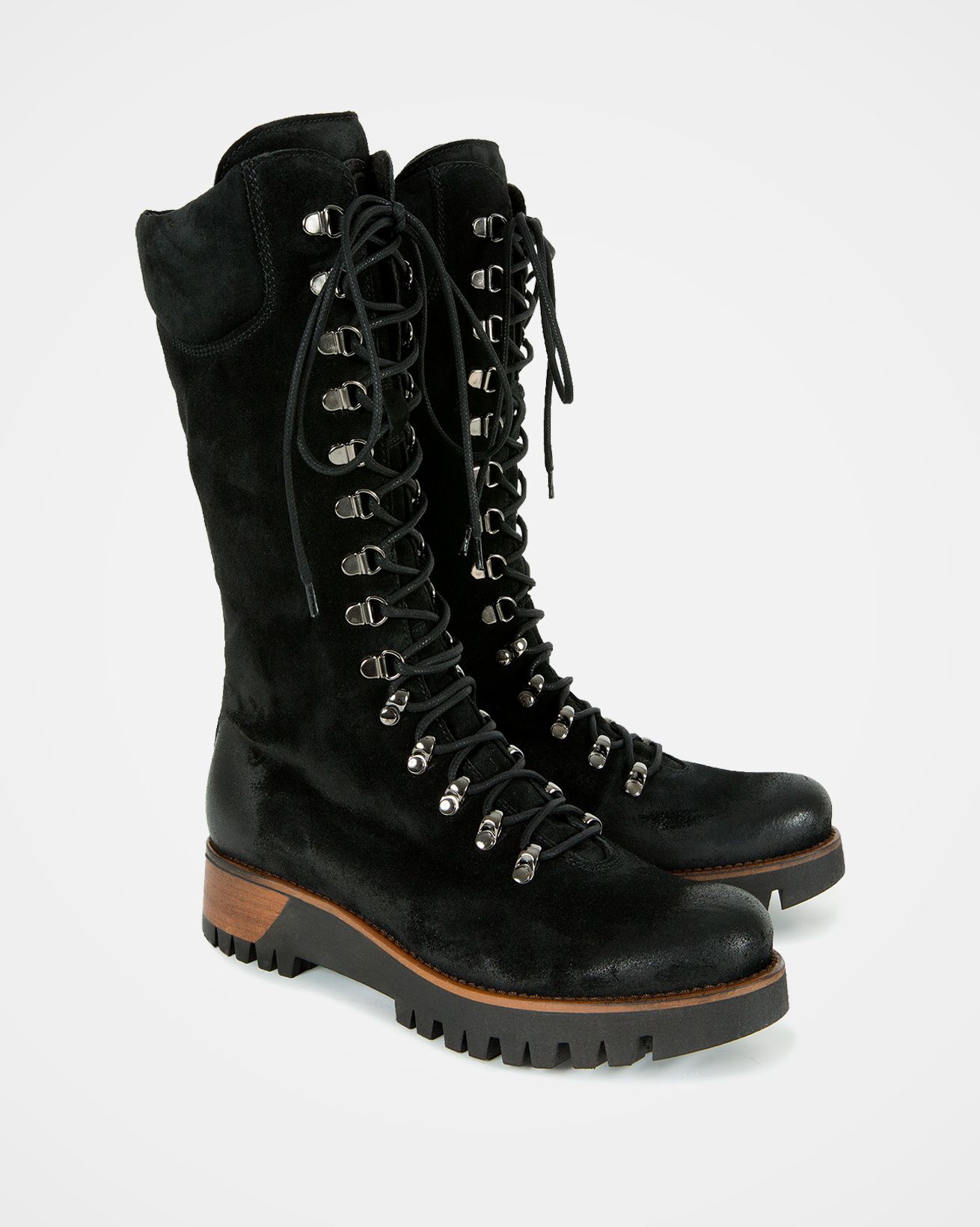 Wilderness Boots / Black / 40