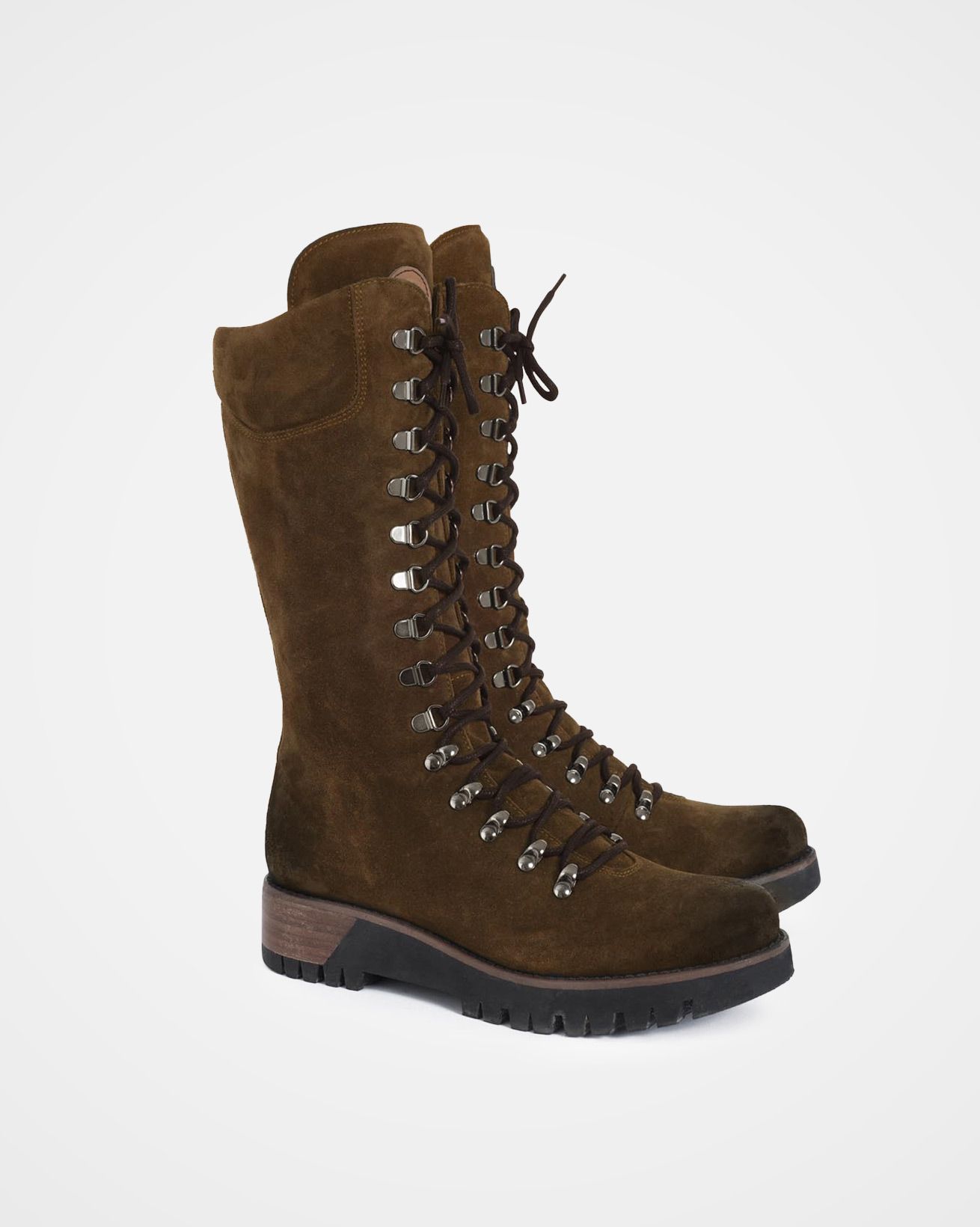 7082_wilderness-boots_cinnamon_pair.jpg