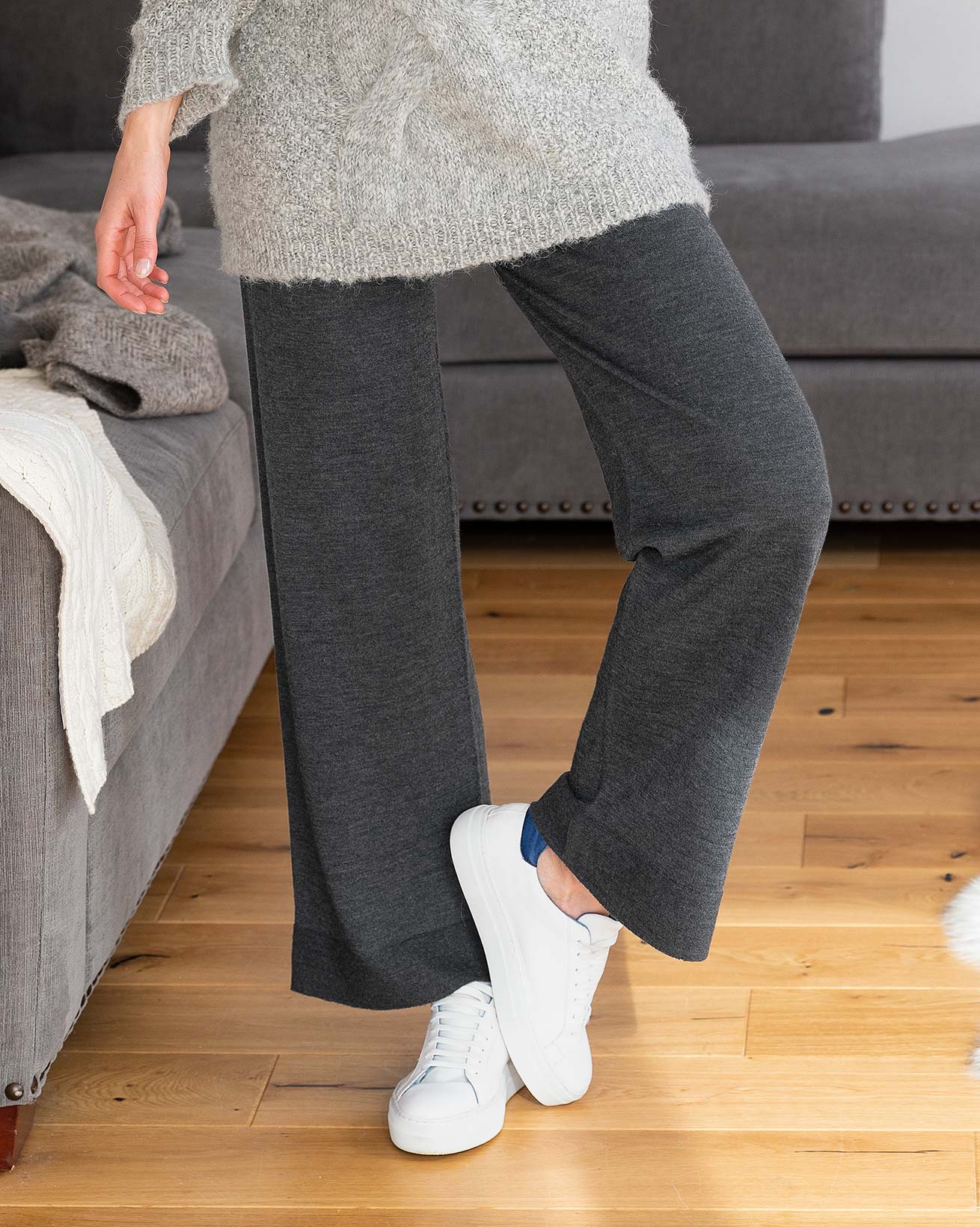 7432_wide-leg-merino-lounge-pants_charcoal_lfs-2_web.jpg
