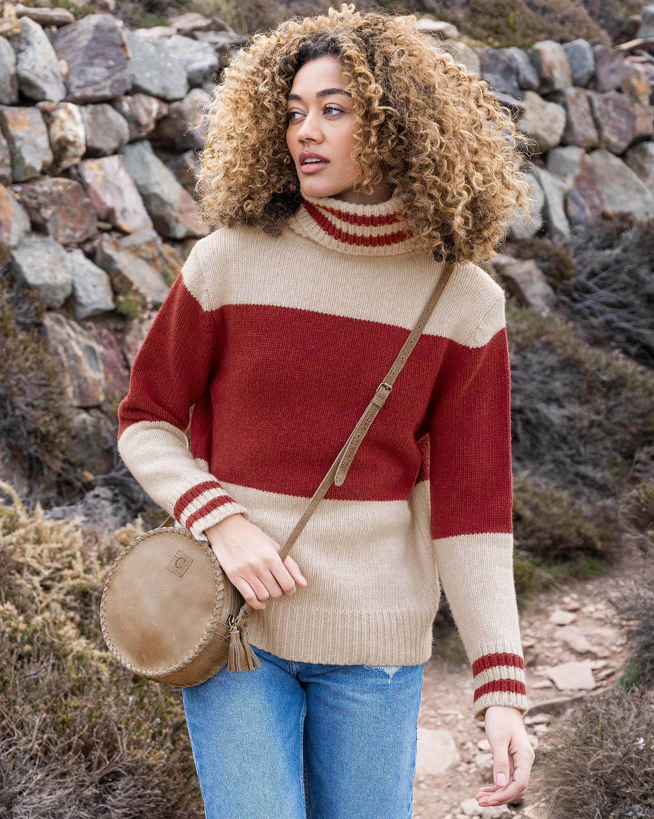 7719-7884-7835_alpine-easy-slouch-roll-neck_oatmeal-pillarbox-red-stripe-savannah-9_web.jpg