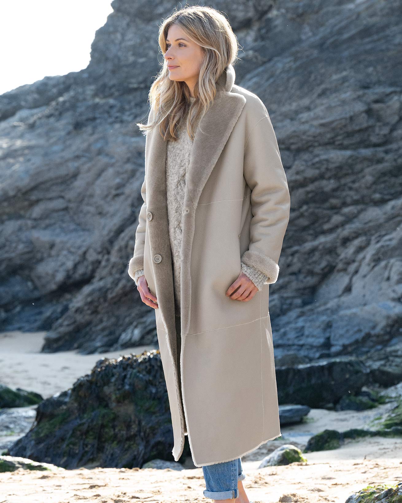 7832_reversible-long-coat_fossil-571_web.jpg