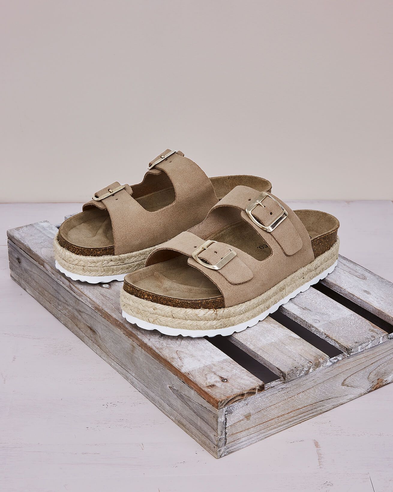 7582_double-buckle-sandals_camel_lfs_web.jpg