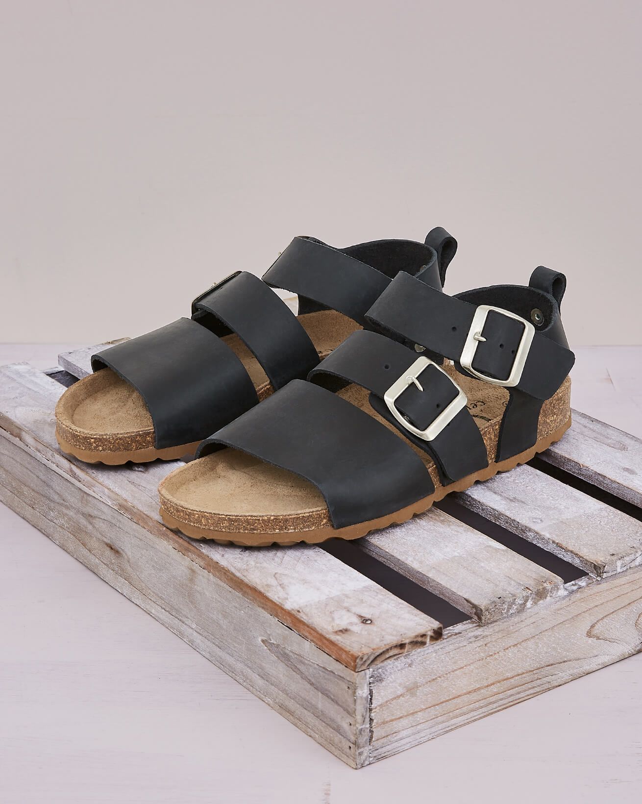 7907_triple-strap-sandal_navy_lfs_web.jpg
