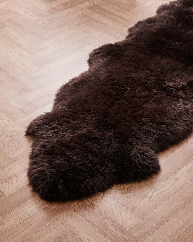 ムートンラグKnight Industries Award Rug ムートンラグKnight Industries Award Rug 【公式通販】